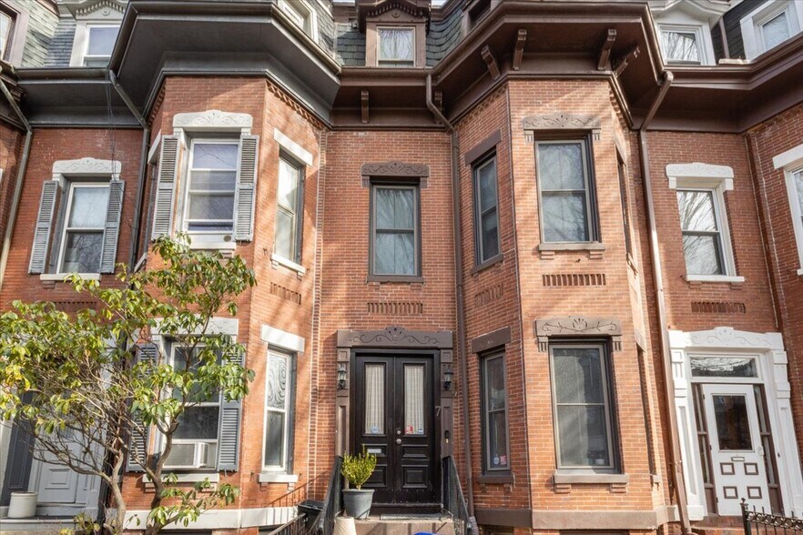 Building Photo - 7 Worthington St