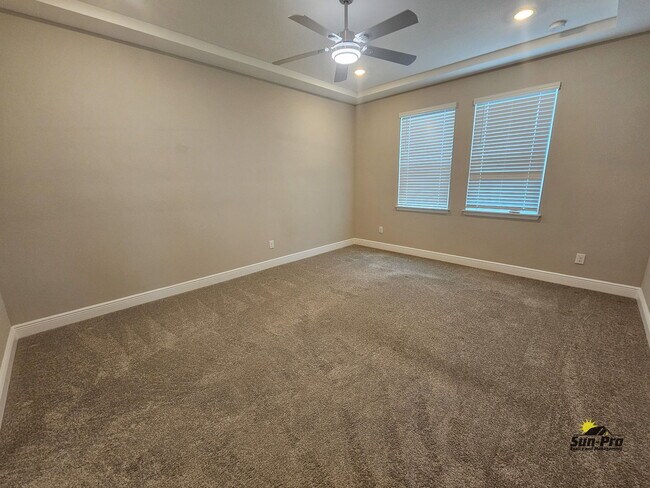 Building Photo - 379 Birkdale Dr