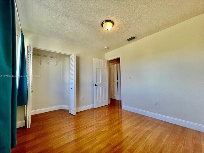 Building Photo - 8625 SW 152nd Ave