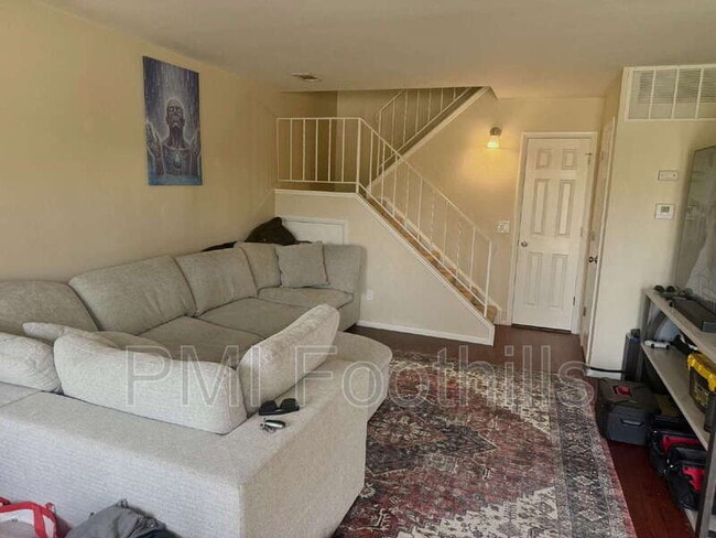 Building Photo - 8788 Chase Dr