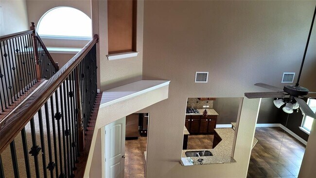 Building Photo - 303 Kati Ln