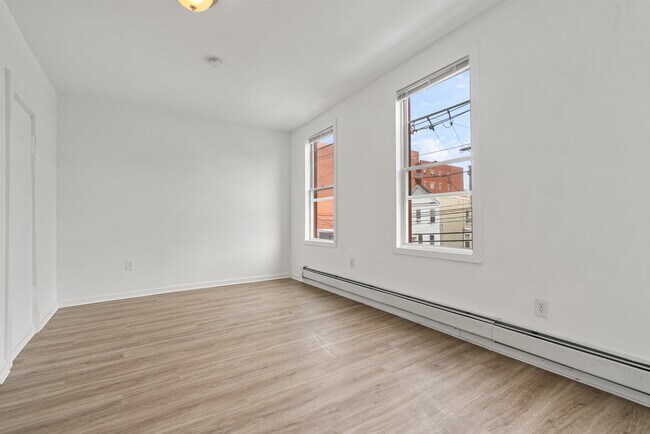 Building Photo - 149 Culver Ave