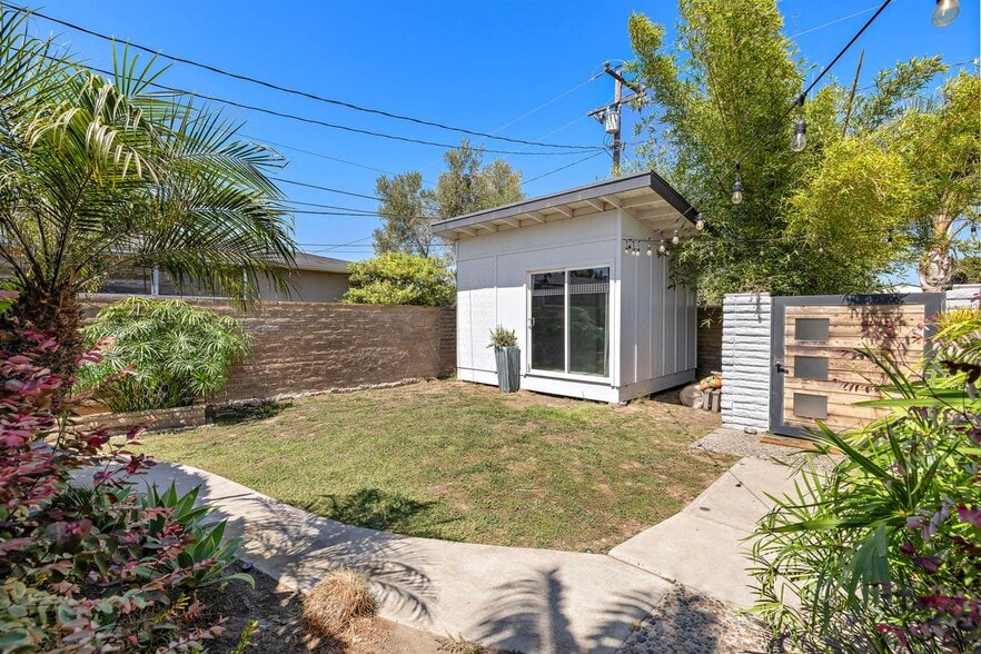 Building Photo - 273 Cecil Pl