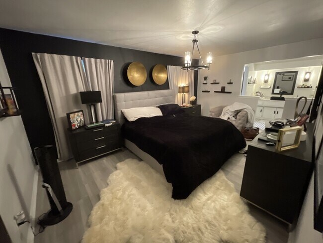 Building Photo - 6501 Westrock Dr