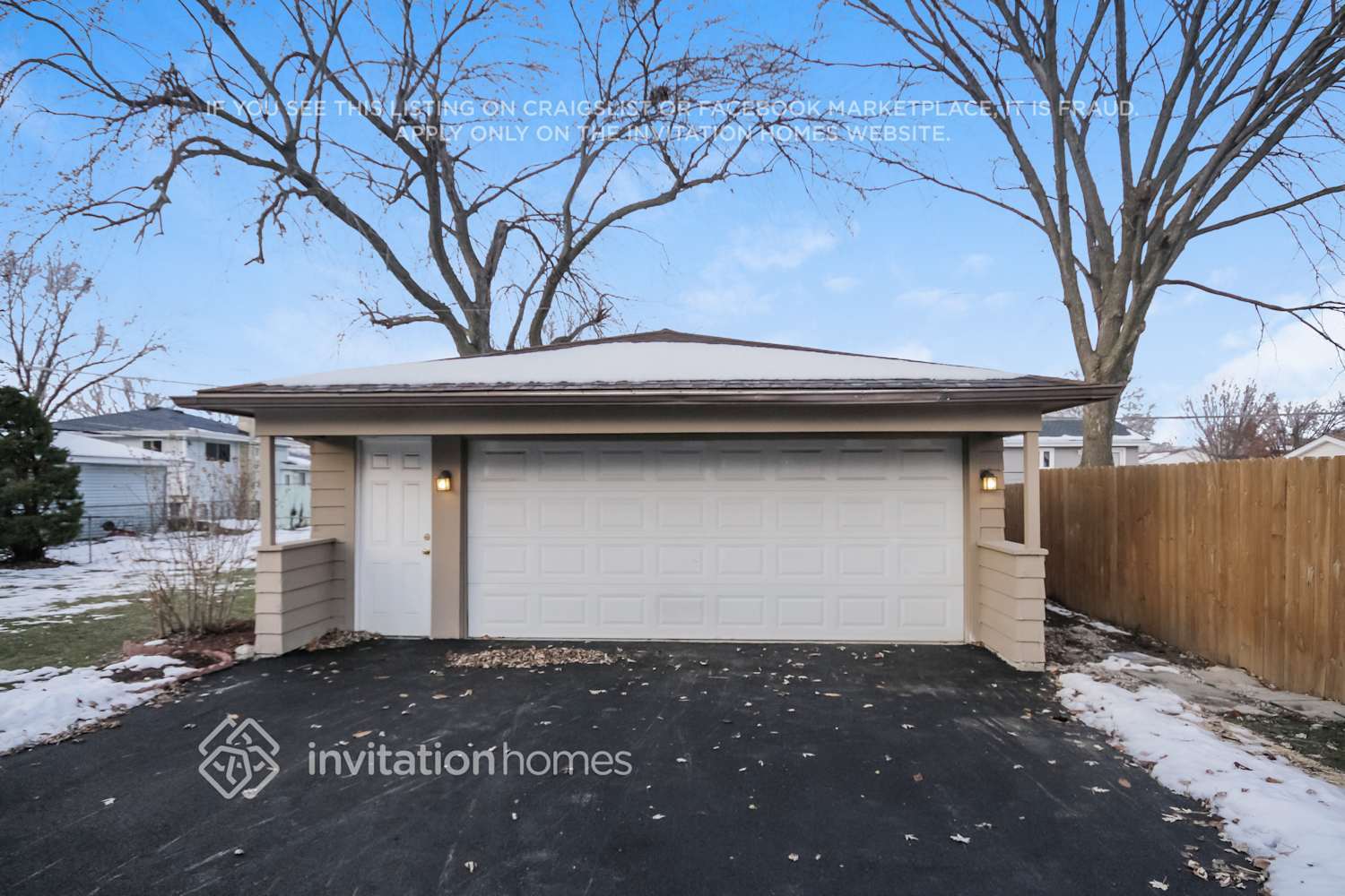 Building Photo - 150 E Winthrop Ave