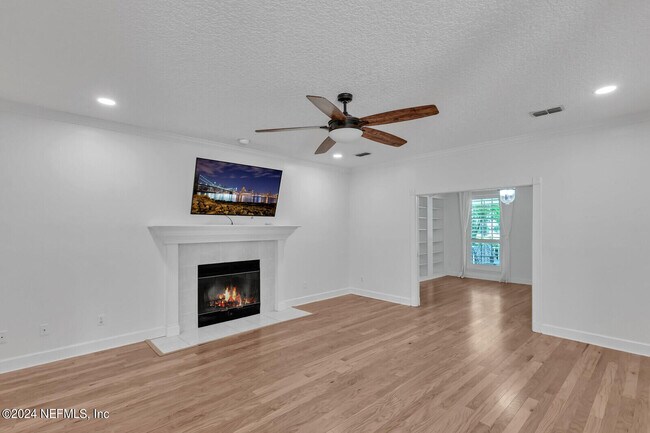 Building Photo - 1427 Mallard Landing Blvd