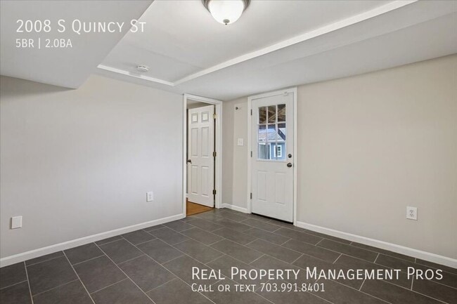 Building Photo - 2008 S Quincy St