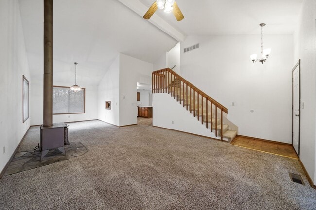 Building Photo - MOVE IN READY! Lake Forest home - 3 bedrooms - North Thurston School District