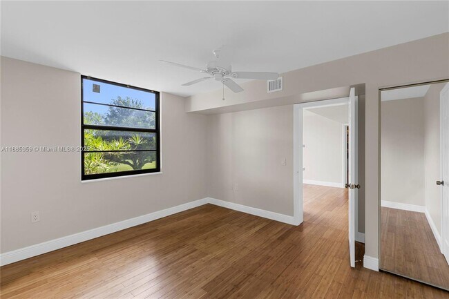 Building Photo - 1514 Whitehall Dr