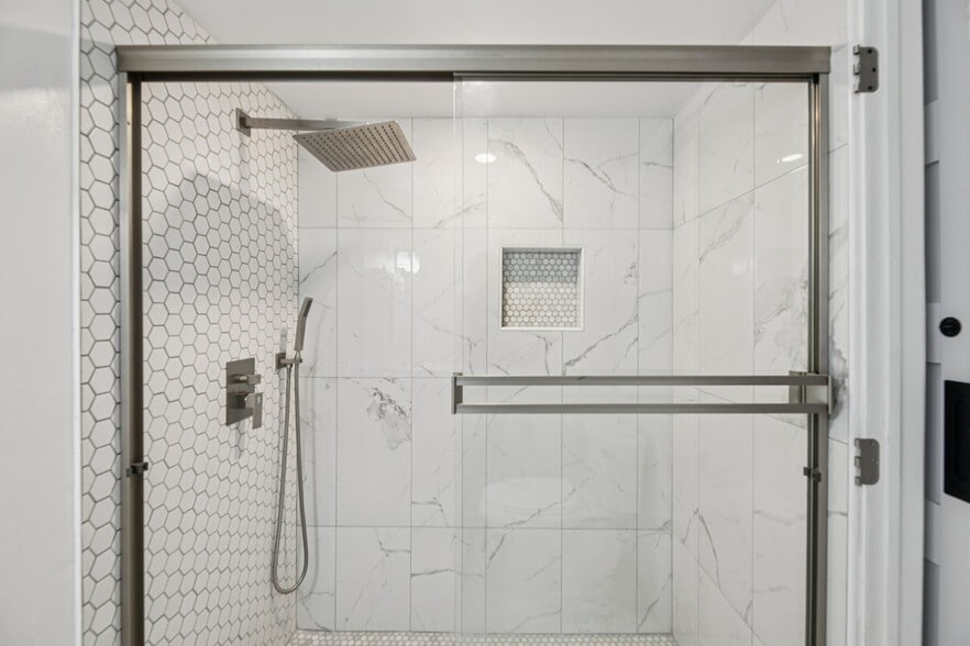 Building Photo - 9934 Longford Ct