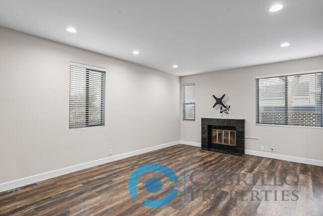 Building Photo - 2236 River Run Dr