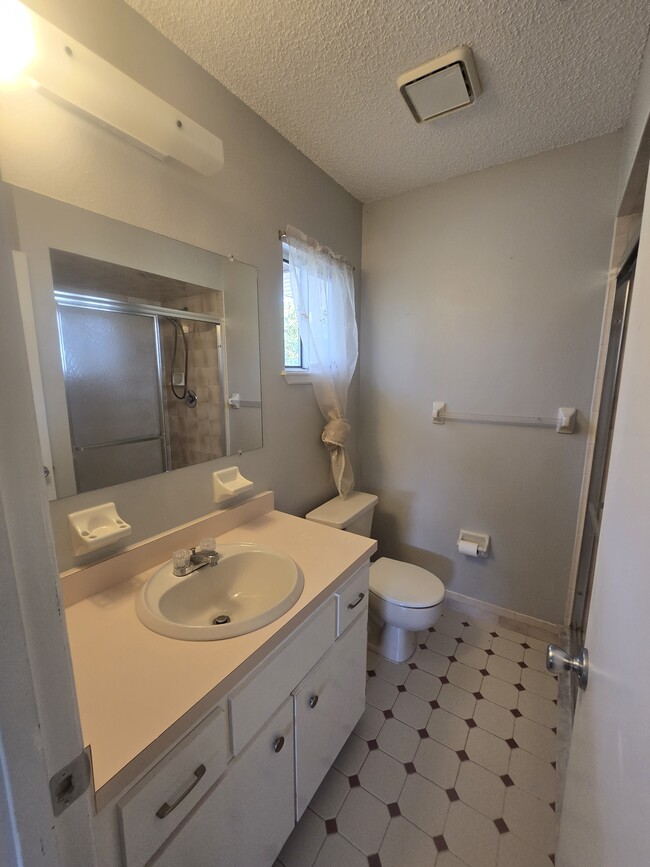 Building Photo - 8425 SW 107th Pl