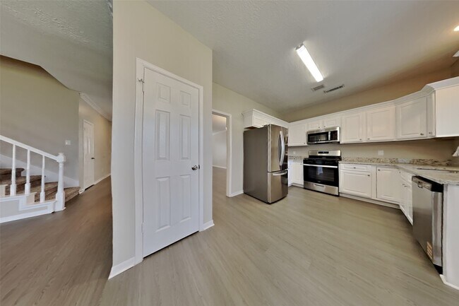 Building Photo - 12618 Duchess Ln