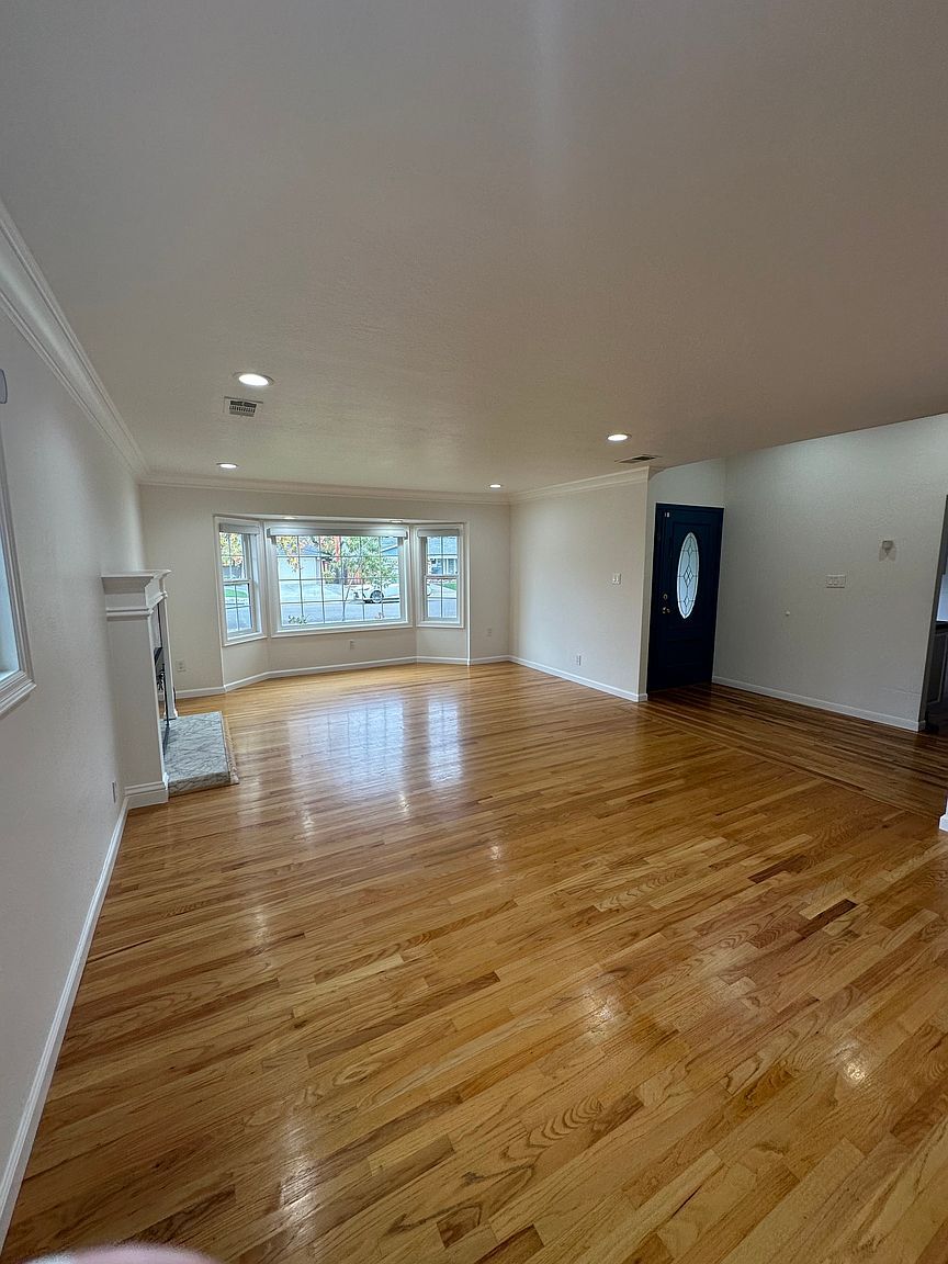 Building Photo - 575 Modoc Ct