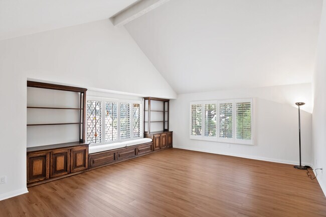 Building Photo - 3009 Nicada Dr