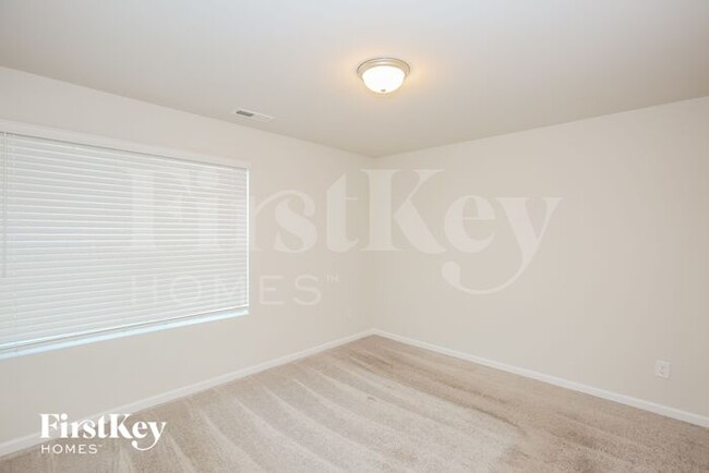 Building Photo - 9632 Hamel St