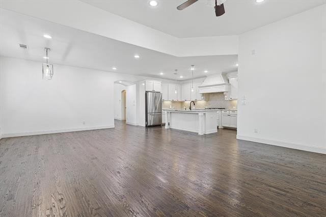 Building Photo - 504 Warwick Blvd