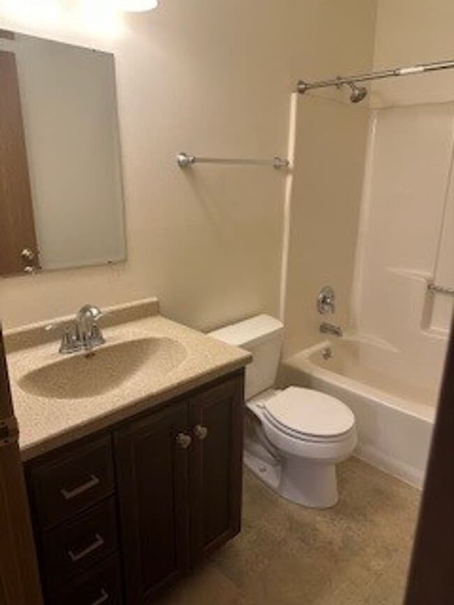 Building Photo - 308 N University Dr