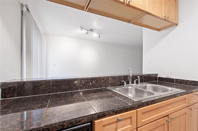 Building Photo - 1301 W Ben White Blvd