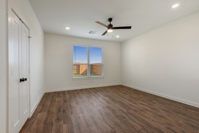 Building Photo - Resort Living with One Month FREE!!!