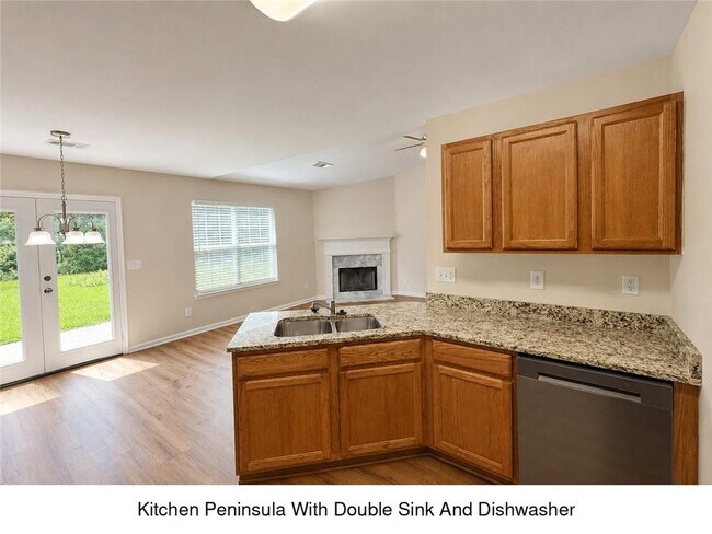 Building Photo - 1117 Yellow River Dr