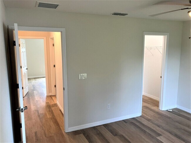 Building Photo - STUNNING SUMMERFIELD 3BR/2BA/2 Car HOME!