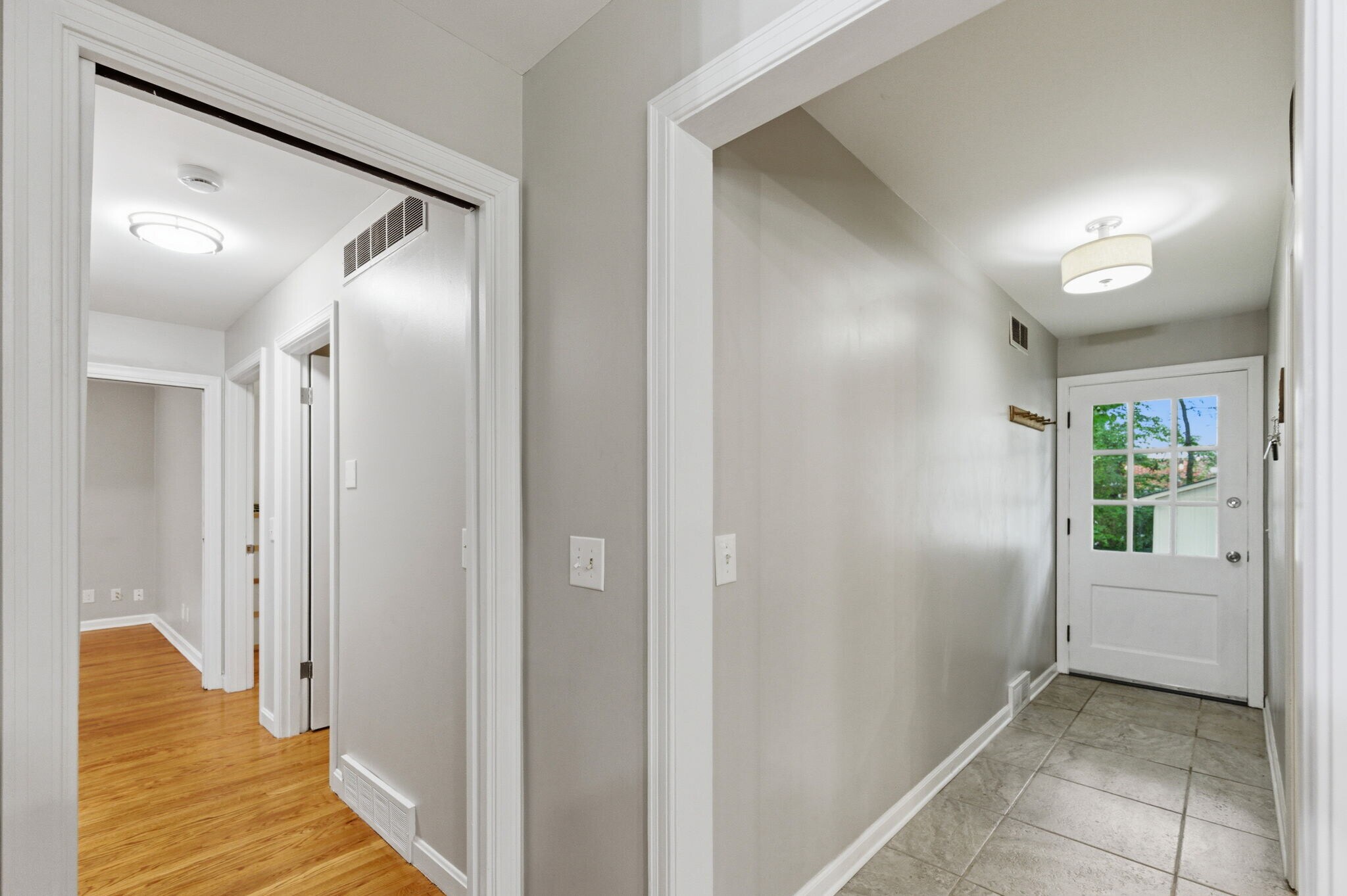 Building Photo - 1204 Forest Ct