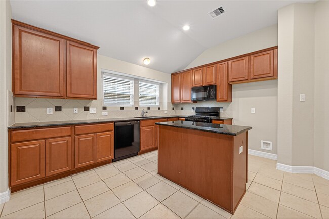 Building Photo - 2517 Wood Park Blvd