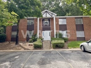 Building Photo - 2-Bedroom Apartments Off Beacon Parkway