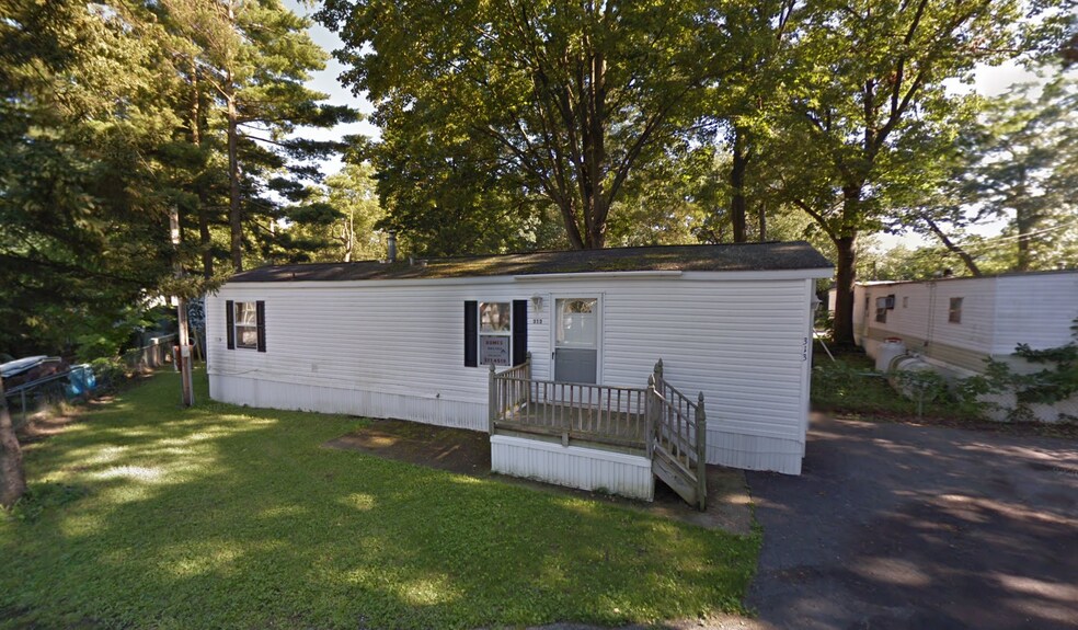 Primary Photo - 313 Boston Dr