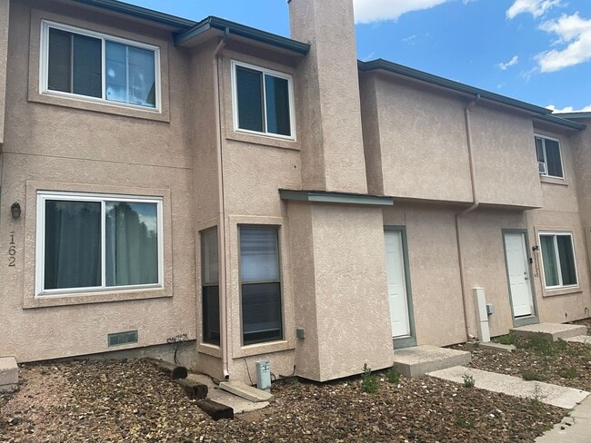 Primary Photo - 2 Bedroom Townhome - walking distance to p...