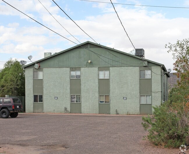 Primary Photo - Vogel Manor