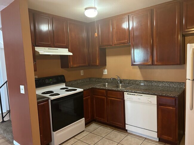 Building Photo - 10235 Madrid Way