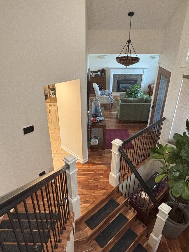 Building Photo - 17927 Ridge Lake Dr