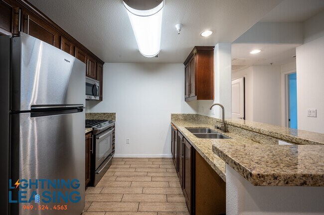 Building Photo - 11923 Kling St