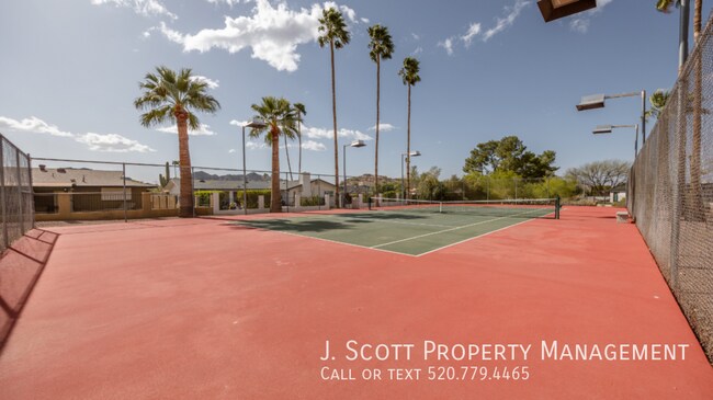 Building Photo - 9059 N Arroya Vista Dr