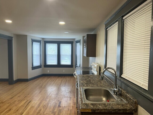 Building Photo - 2801 Lascassas Pike