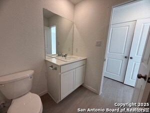 Building Photo - 204 Ottawa Wy