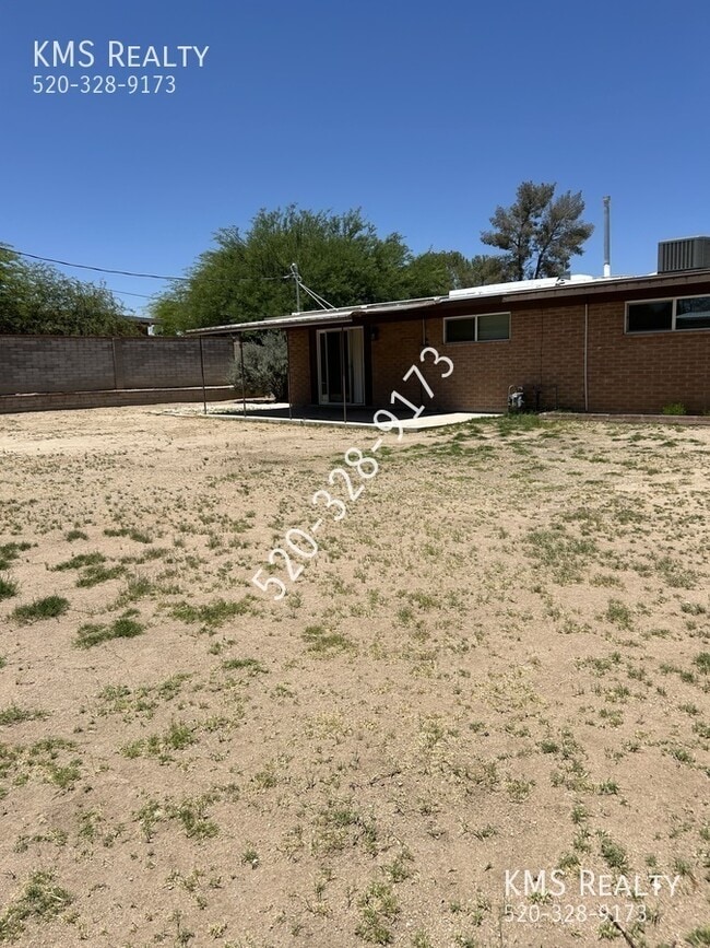 Building Photo - 7634 E Jalapa Pl