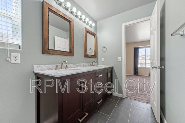 Building Photo - 5104 Tabor Lane