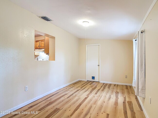 Building Photo - 1590 Hilldale Rd