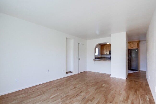 Building Photo - Charming 2BR Home with Attached Garage, Private Patio and a Friendly Community!