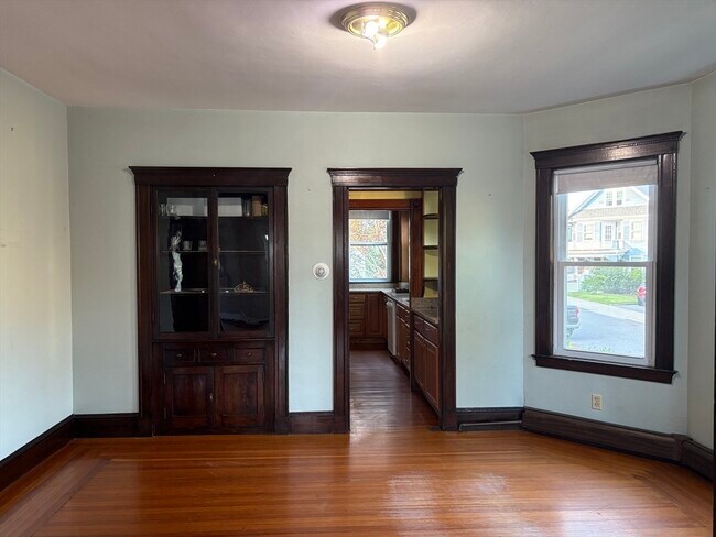 Building Photo - 977 South St