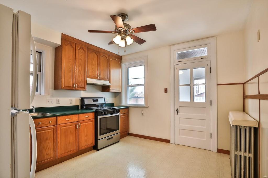 Kitchen - 3933 Fillmore St