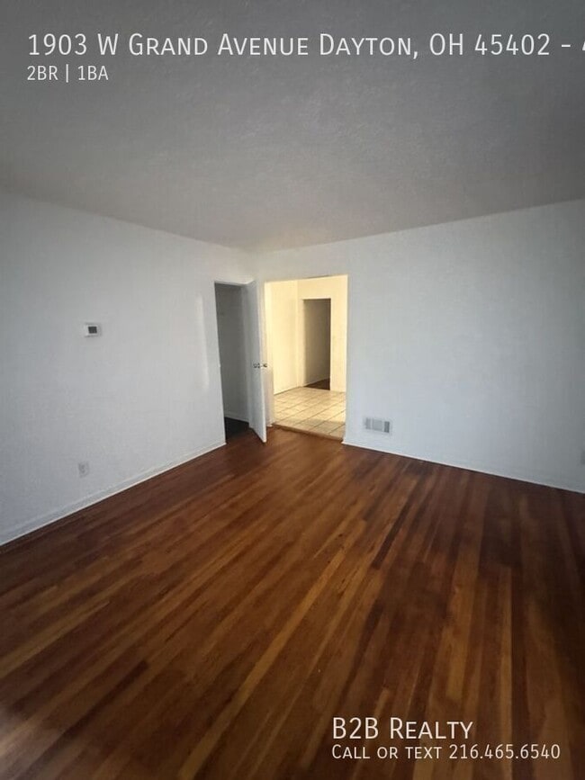 Building Photo - 1903 W Grand Ave