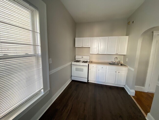 Primary Photo - 93 Orange St