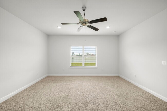 Building Photo - 464 Eagle Lake Wy