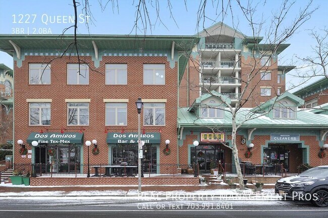 Building Photo - 1227 Queen St