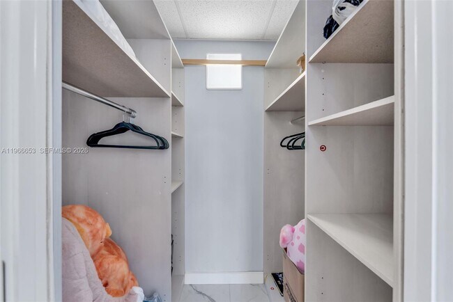 Building Photo - 1980 S Ocean Dr