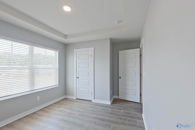 Building Photo - 6401 Upchurch Dr